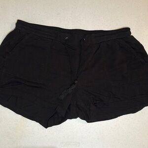 Boutique Black Pull On Shorts Size 1X